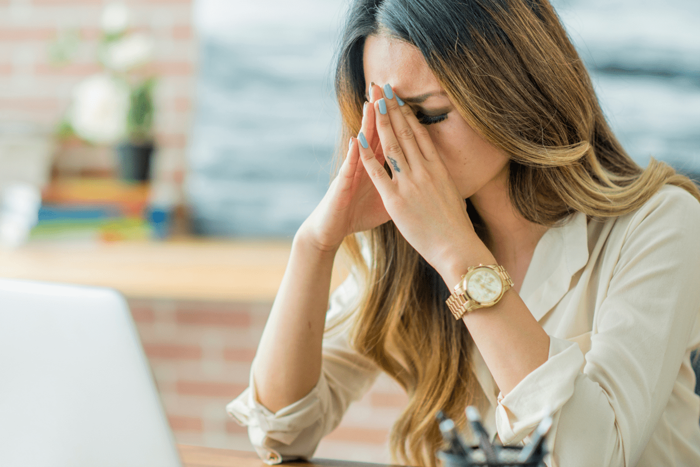 lady with Migraine